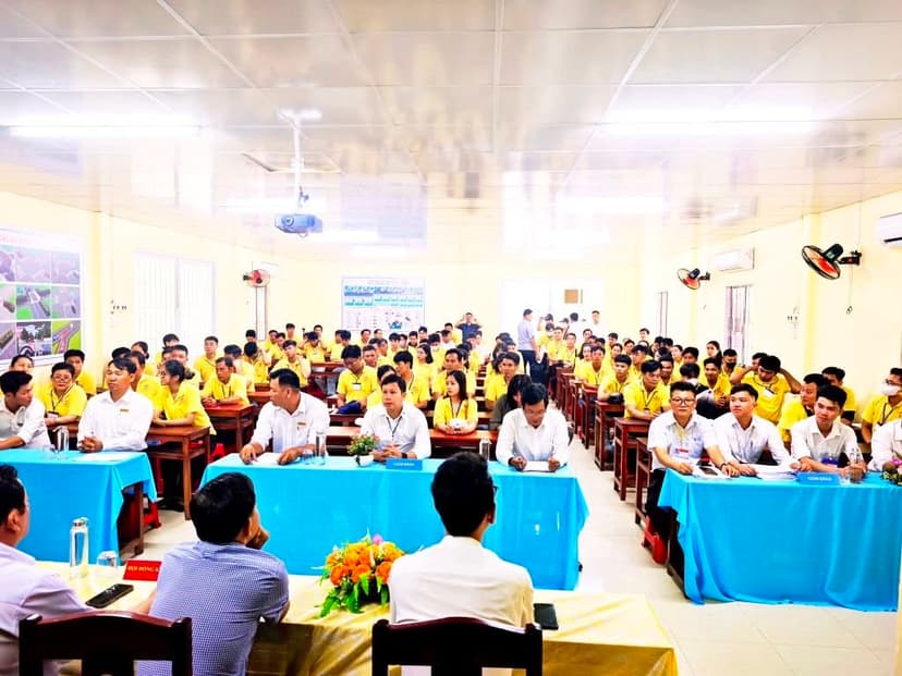 Lớp học lý thuyết đông đảo